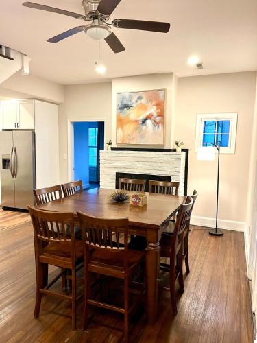 Old Town West House | Clover Cottage at Old Town Alexandria!