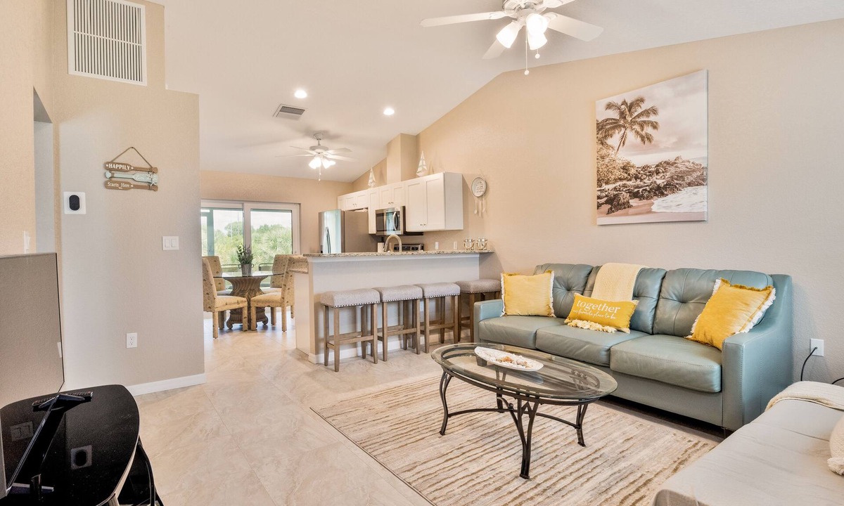 Englewood East Villa | COASTAL! Tropical Oasis Home Near Golf & Beaches