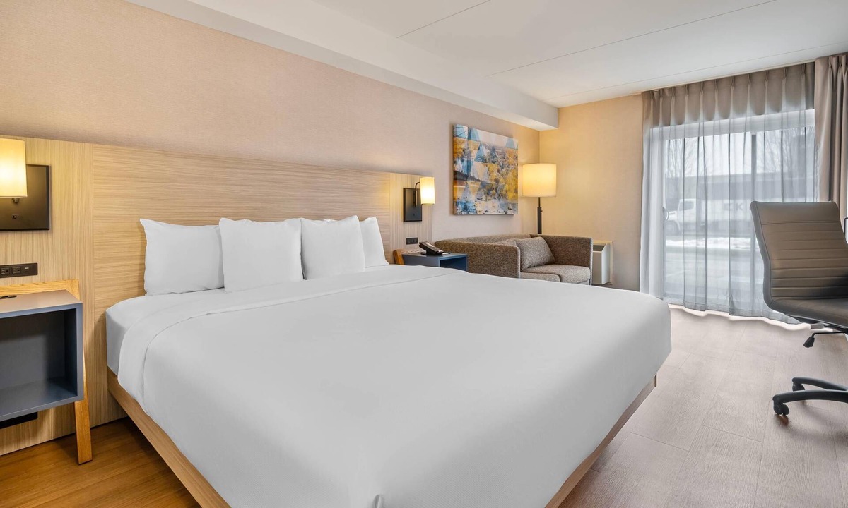 Alma Hotel | Comfort Inn Alma - Lac-Saint-Jean