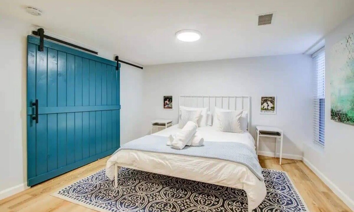 Crestwood Apartment | ✧ Comfortable & Clean ✧ Private Studio in Serene DC Neighborhood with Responsive & Friendly Host ✧