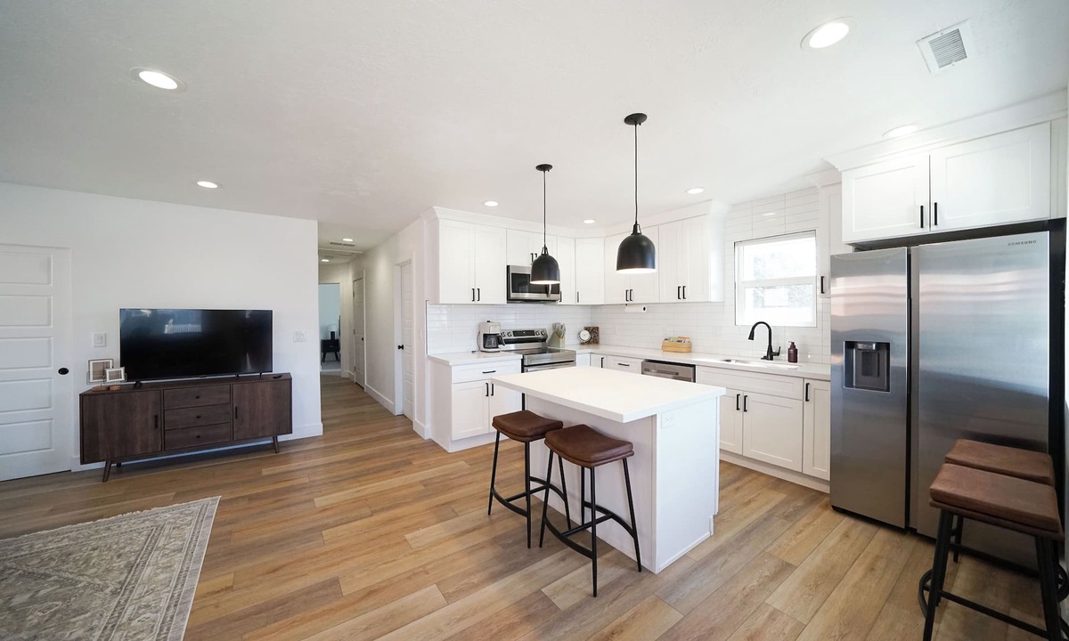 Franklin House | Completely Remodeled Adorable 3-bedroom entire house, central Provo