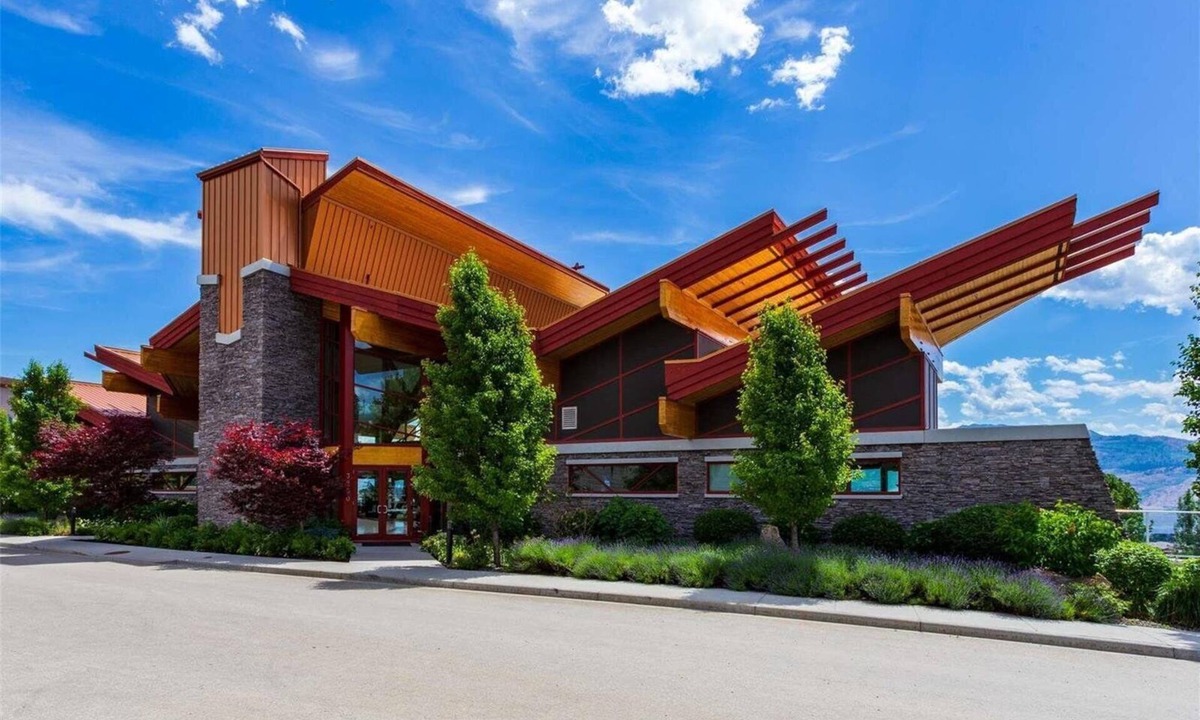 Central Okanagan Condo | Coppersky Oasis