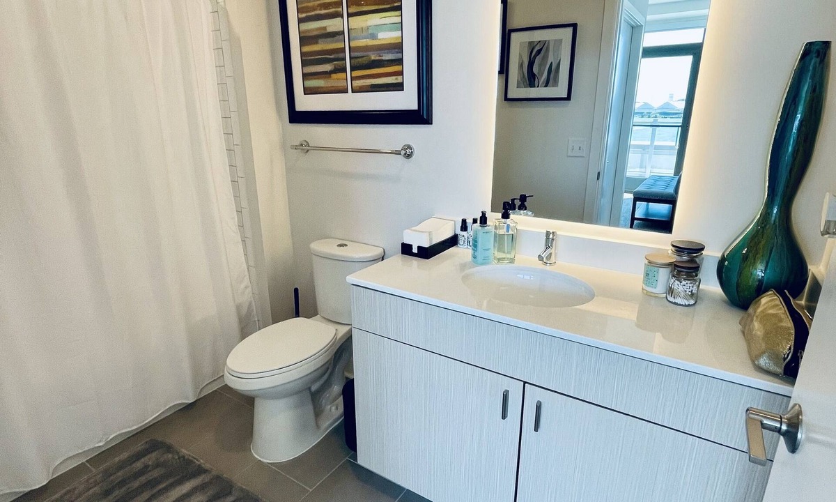 Southwest Apartment | CORPORATE RENTAL ON THE RIVER IN SOUTHWEST WASHINGTON DC