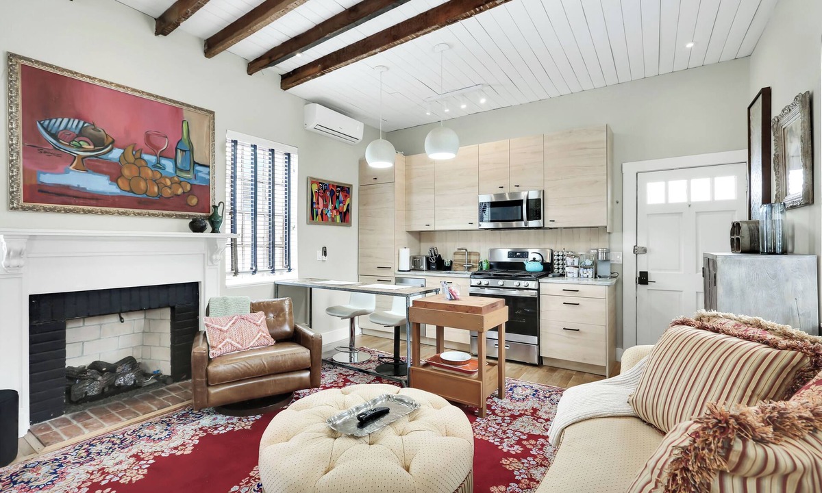 Wilmington Historic District Cottage | Cottage On Front, Downtown free parking!