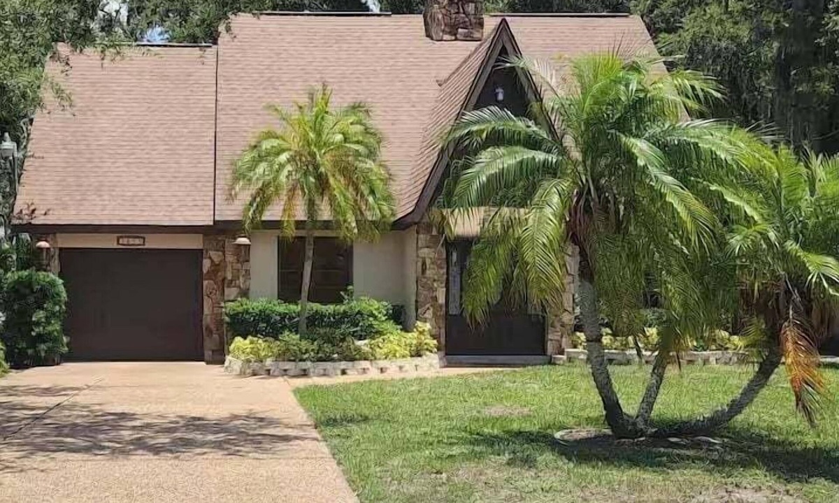 Southgate Cottage | Cottage on Gardenia - Pinecraft