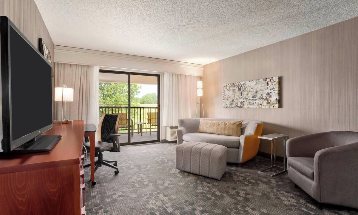 Springfield Hotel | Courtyard by Marriott Springfield