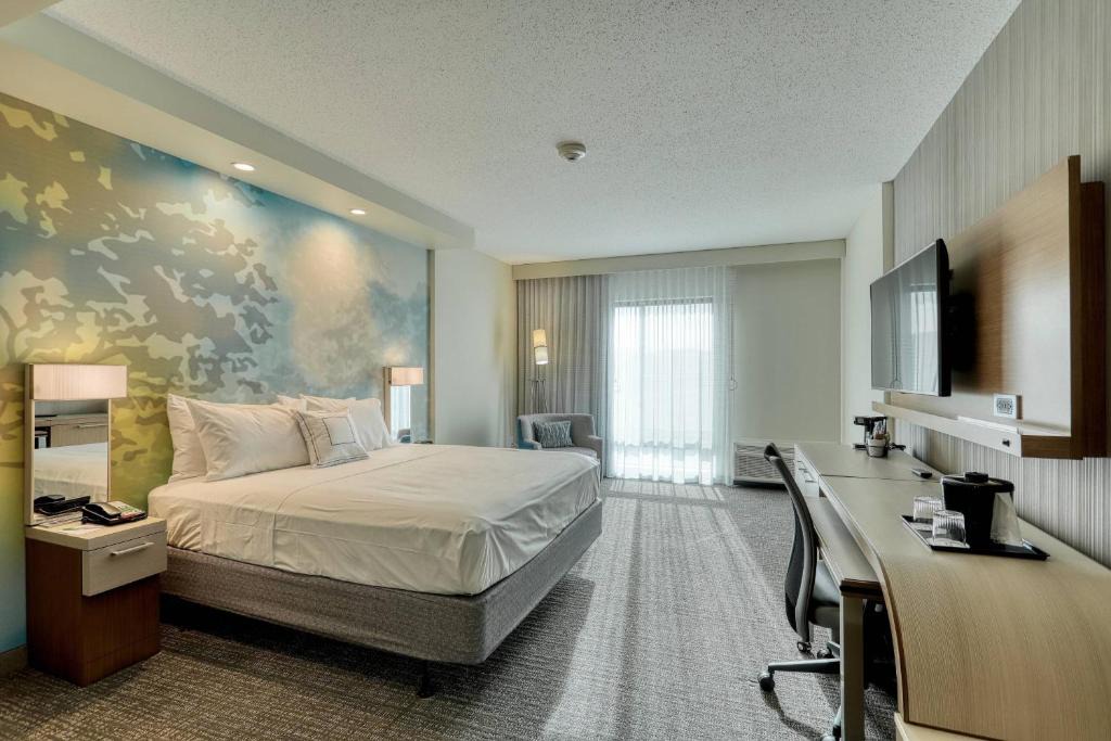 Southington Hotel | Courtyard by Marriott Southington