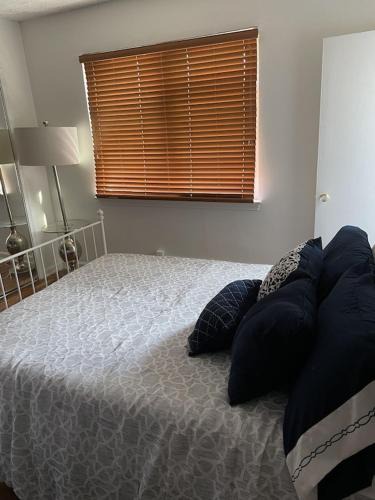 Fairlawn Apartment | Cozy 2 Bedroom, Minutes from Capitol Hill