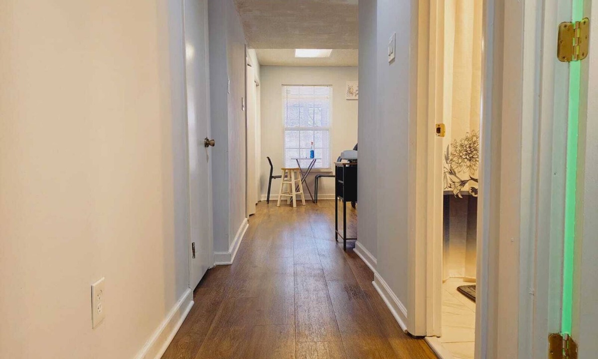 Aspen Hill House | Cozy basement apartment in amazing Silver Spring with AC, WiFi