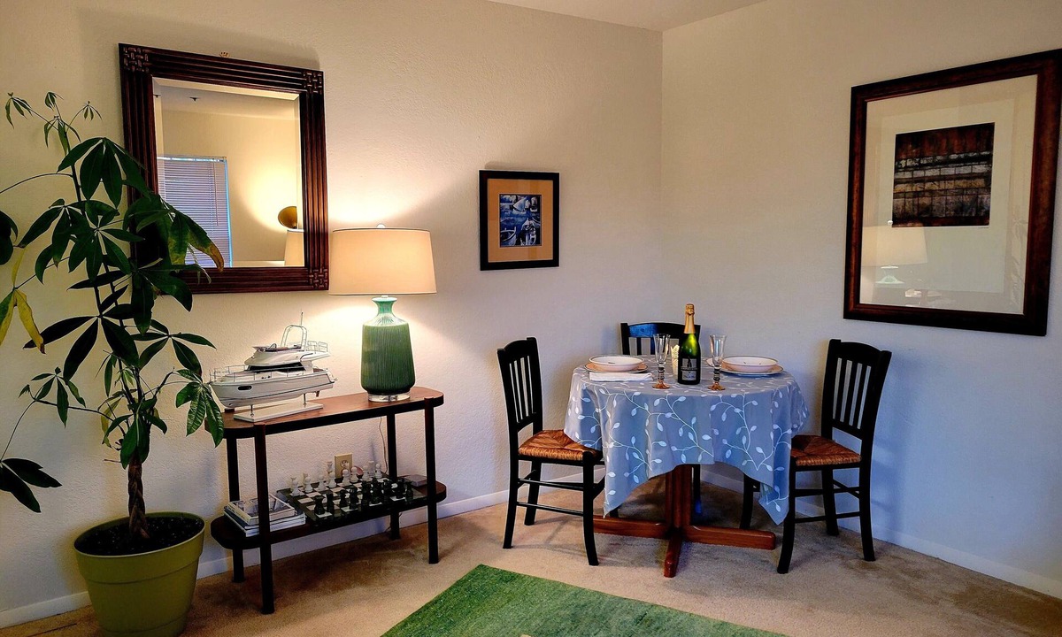 Parole Apartment | Cozy Condo Near City Dock - Your Perfect Annapolis Getaway!