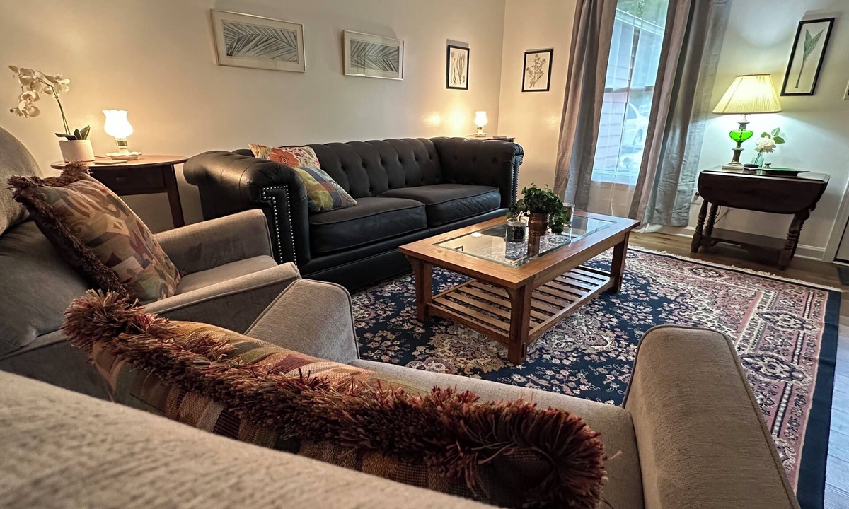Cary House | Cozy home in the heart of Cary ~ Fenced yard & garage