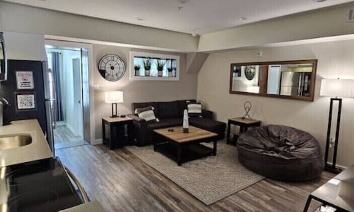 Trinidad Apartment | Cozy Living, conveniently located close to city nightlife and touring.
