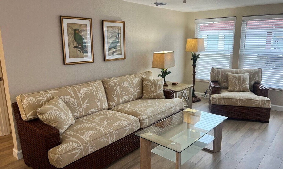 Siesta Key Villa | D05 - Where Flip Flops and Tank Tops Are Formal Wear