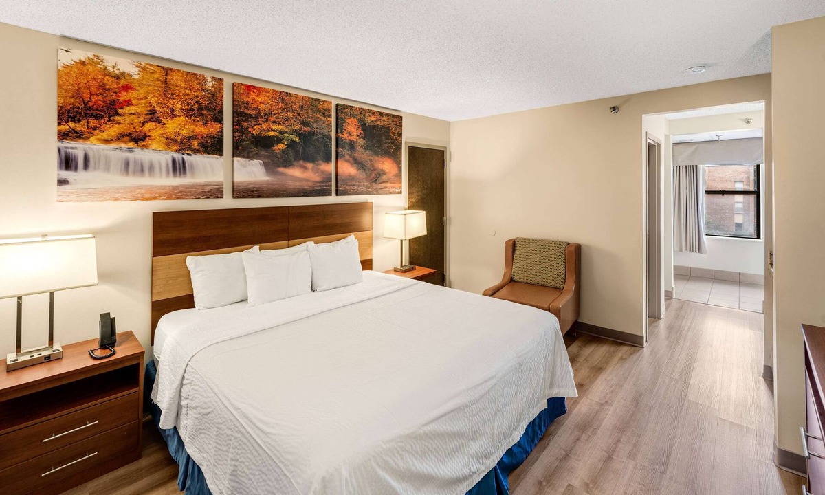 Morrisville Hotel | Days Inn by Wyndham Raleigh-Airport-Research Triangle Park