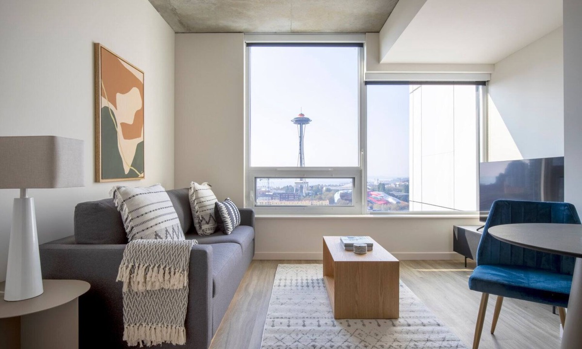 South Lake Union Apartment | Deluxe South Lake Union 1BR w/W/D & Roof, nr Lake Union, by Blueground