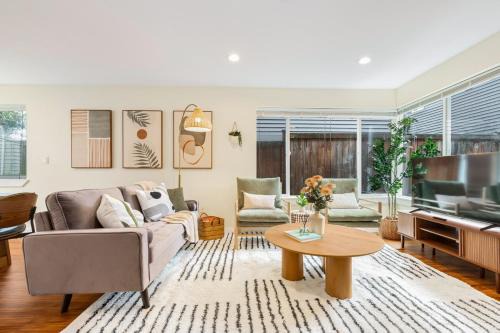 East Queen Anne House | Designated Parking AC Walks to Space Needle DT