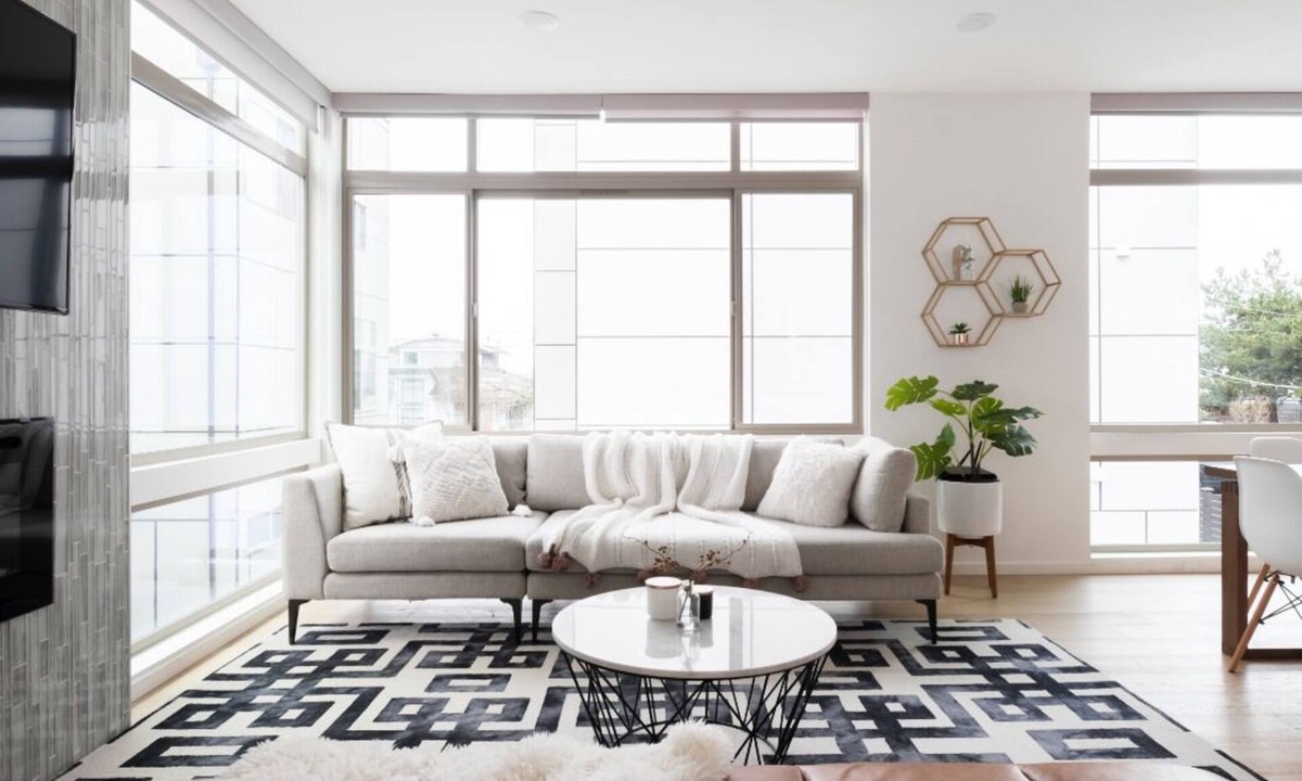 Judkins Park House | Designer Urban Retreat w/Rooftop Deck & Fireplace