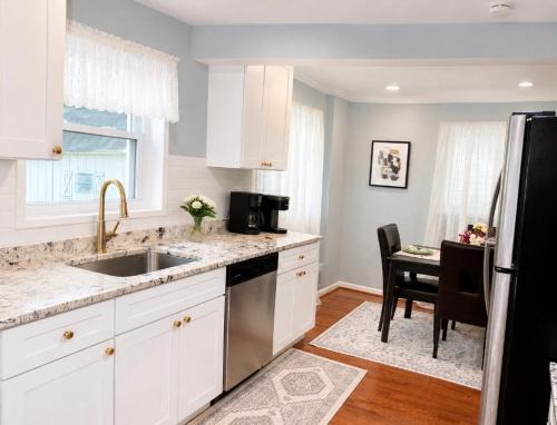 Fairfax Villa | Devon House, Fairfax Near GMU and Dawntown