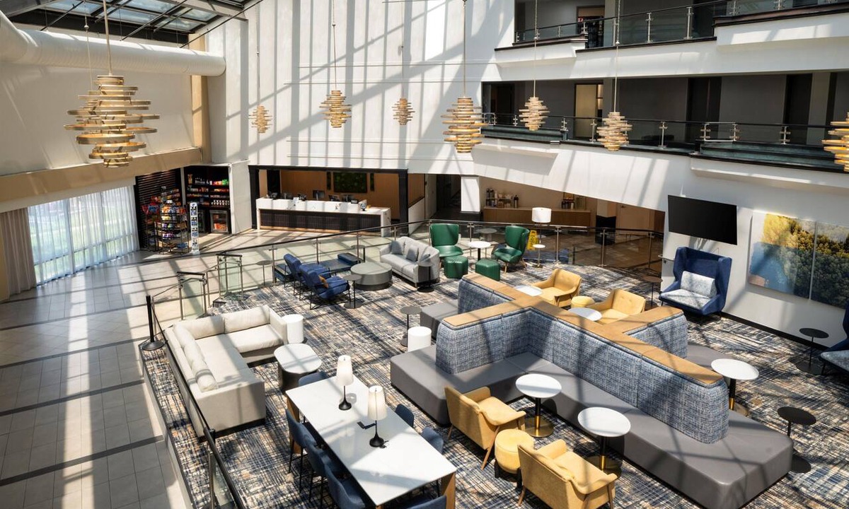 North Chesterfield Hotel | DoubleTree by Hilton Richmond - Midlothian