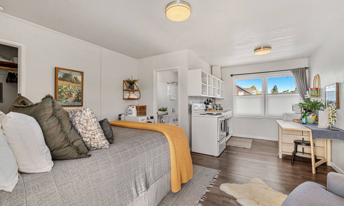 Arcata Apartment | Downtown Arcata Studio Apartment