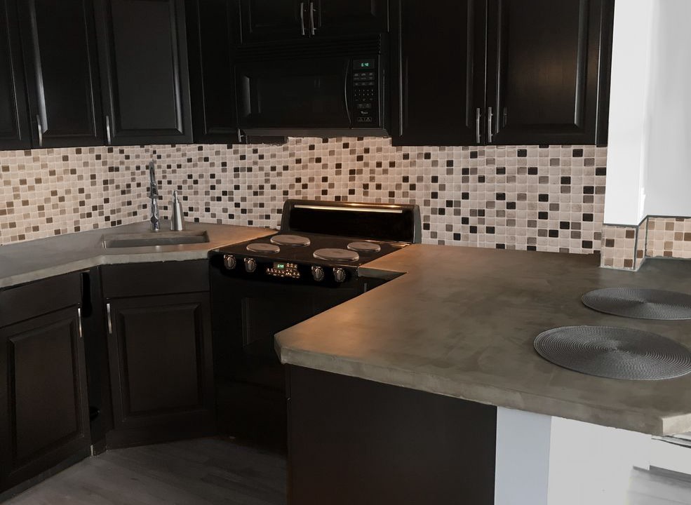 Connaught Apartment | Downtown Executive Subpenthouse near 17 Ave