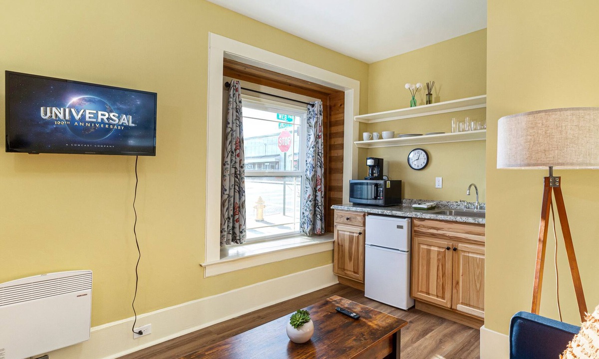 Friday Harbor House | Downtown Friday Harbor! Adults Only (CCS#2)