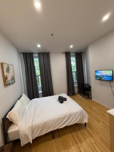 Sainte-Marie Apartment | Downtown Studio for 2 with Free private parking