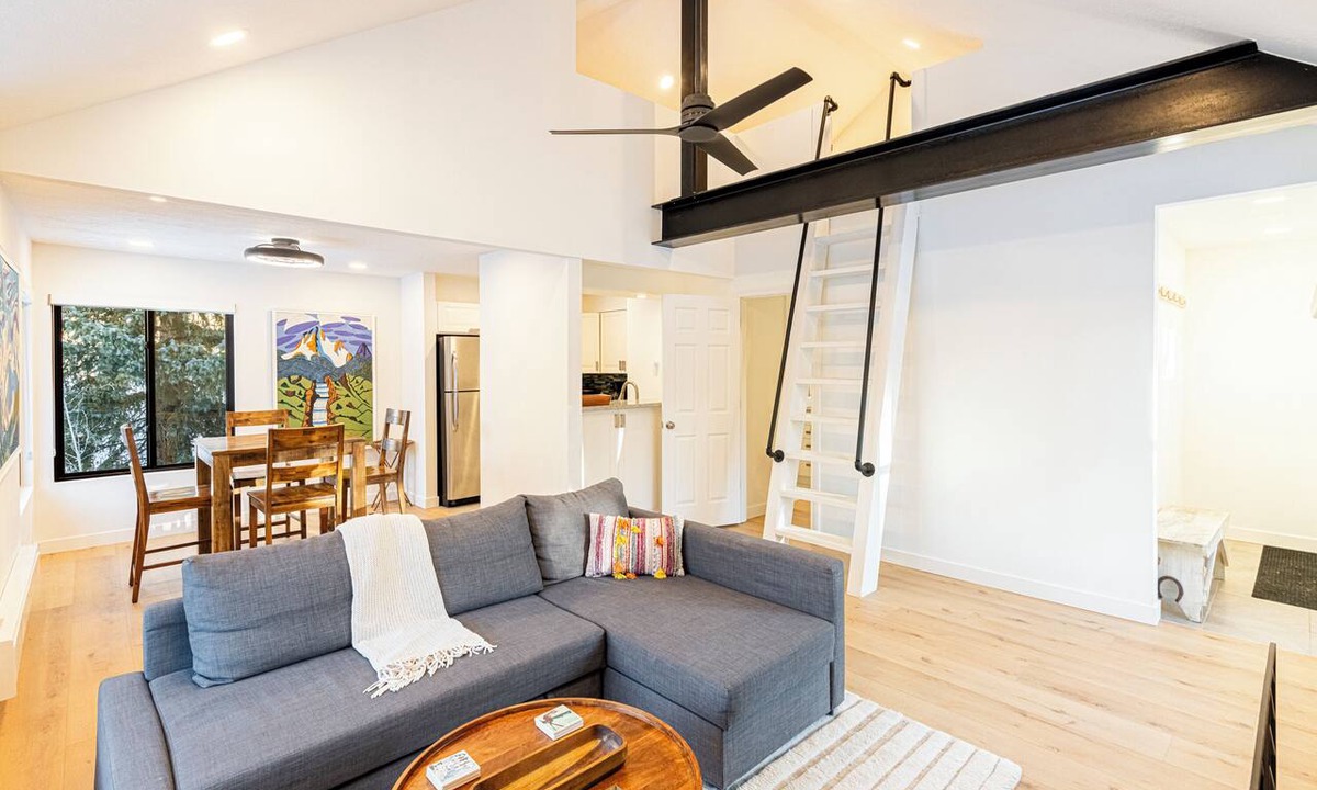 Park City Condo | Enjoy a Central Location, Outdoor Recreation and Luxury Amenities!
