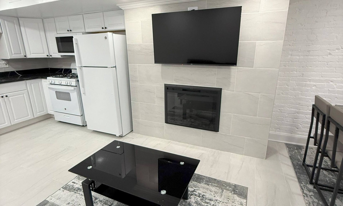 Mount Vernon Triangle Apartment | Entire 1 BR near the convention center