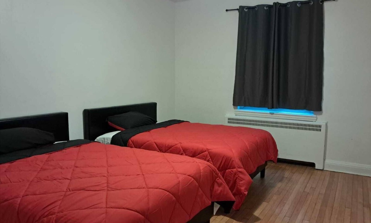 Cote-Des-Neiges—Notre-Dame-De-Grace Apartment | Entire rental unit - Montreal, Canada