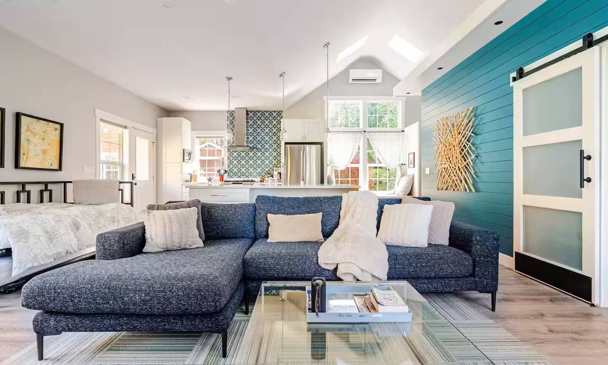 Rollingbay Cottage | Etoile Bleue - A water view retreat with sauna on Bainbridge Island