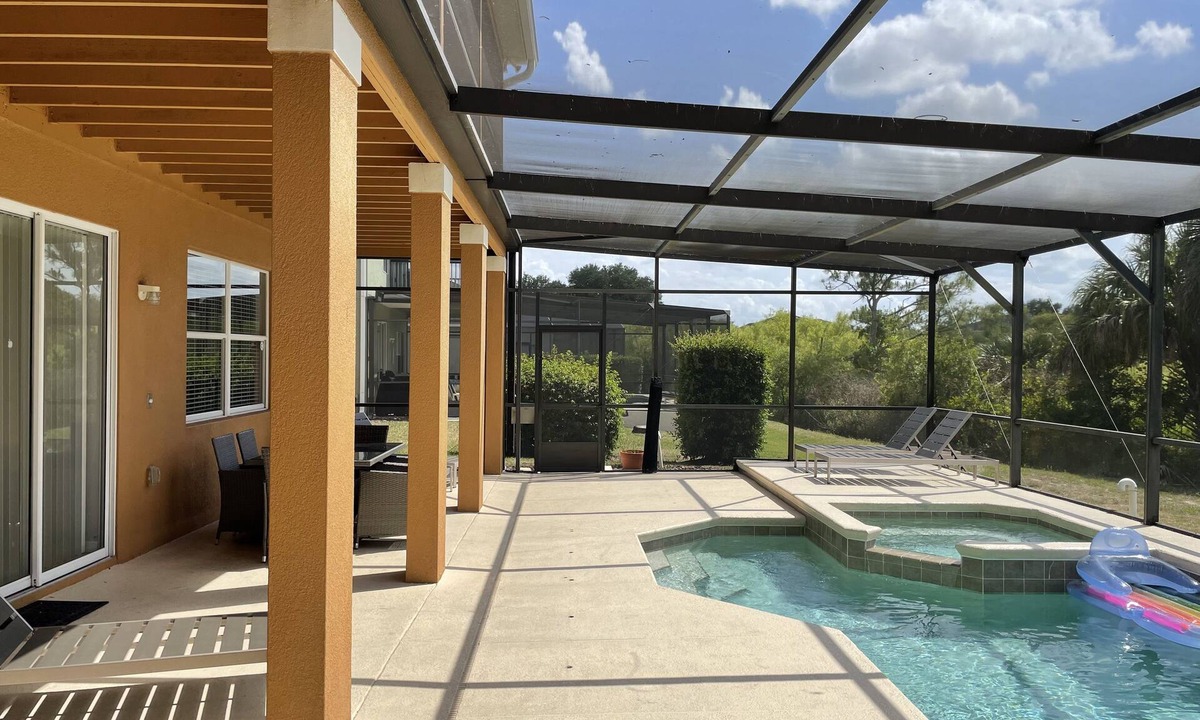 West Haven Villa | Executive 5 Bed 4 Bath Villa - South Facing Pool & Spa only 15 mins from Disney