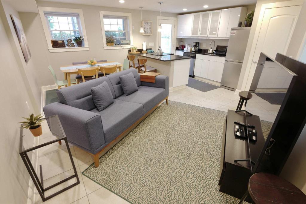 Stanton Park Apartment | Explorers Paradise Walk to Capitol