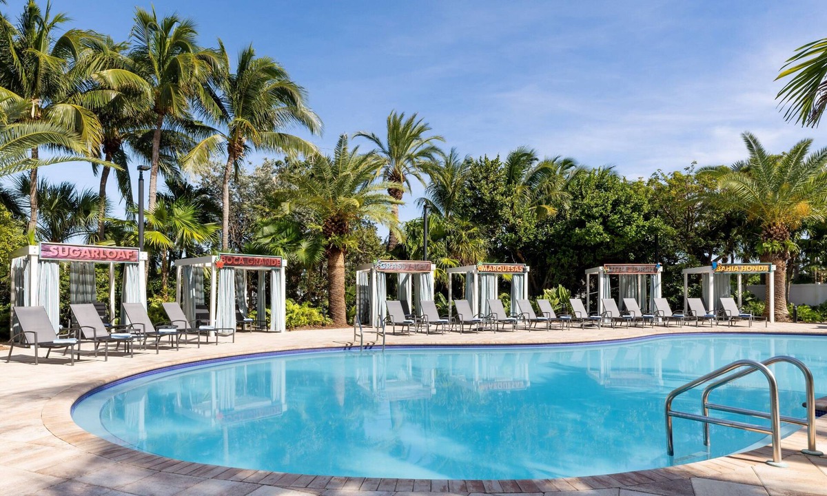 New Town Hotel | Fairfield by Marriott Inn & Suites Key West at The Keys Collection