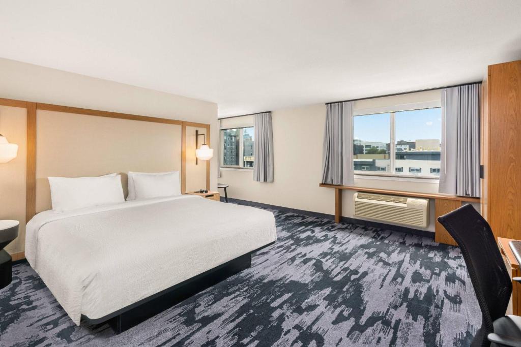 South Lake Union Hotel | Fairfield Inn & Suites by Marriott Seattle Downtown/Seattle Center
