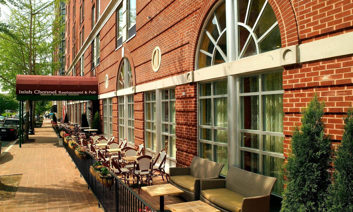 Chinatown Hotel | Fairfield Inn & Suites by Marriott Washington, DC/Downtown