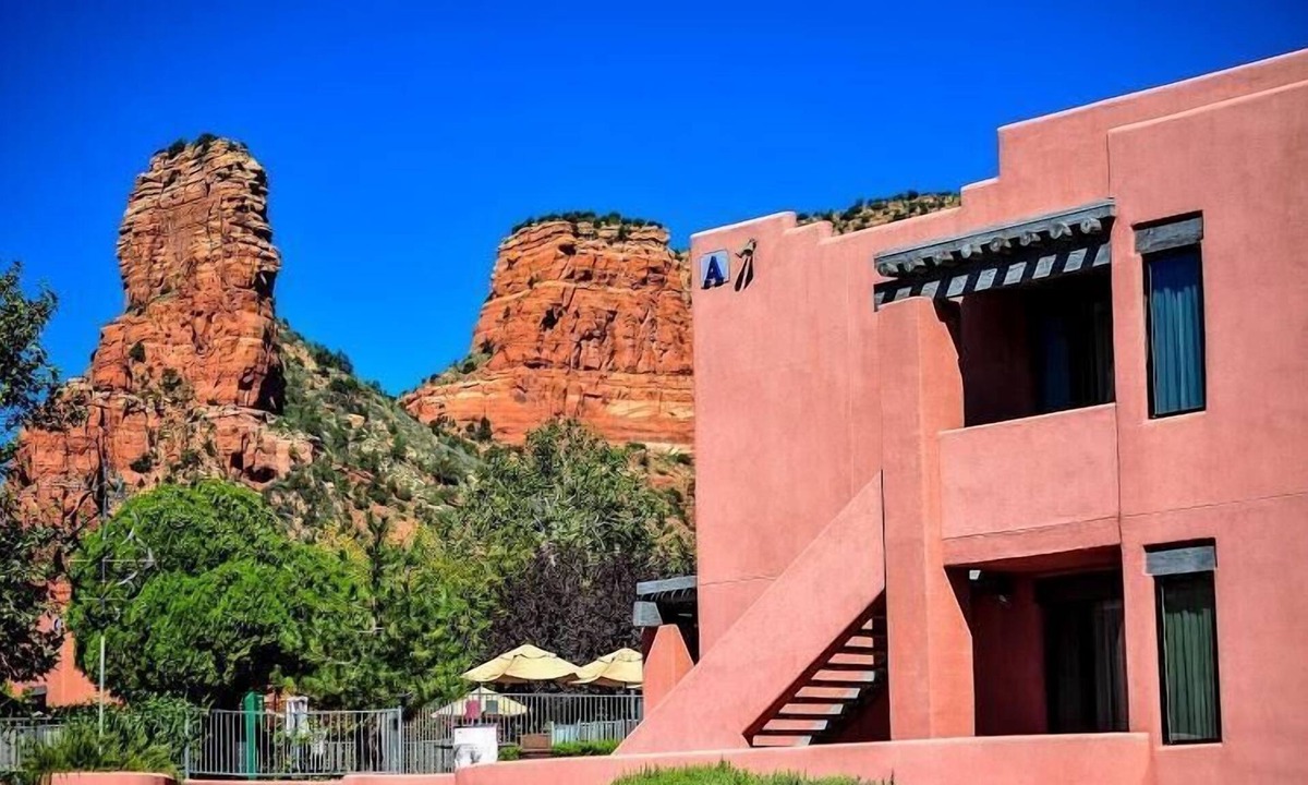 Oak Creek Resort | Family-Friendly Suite Surrounded by Adventure w/Free WiFi, Large Pool & Spa