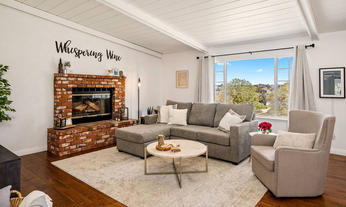 Paso Robles House | Fire Pit + Deck + Private Acreage | Paso Robles Wine Country | Whispering Wine