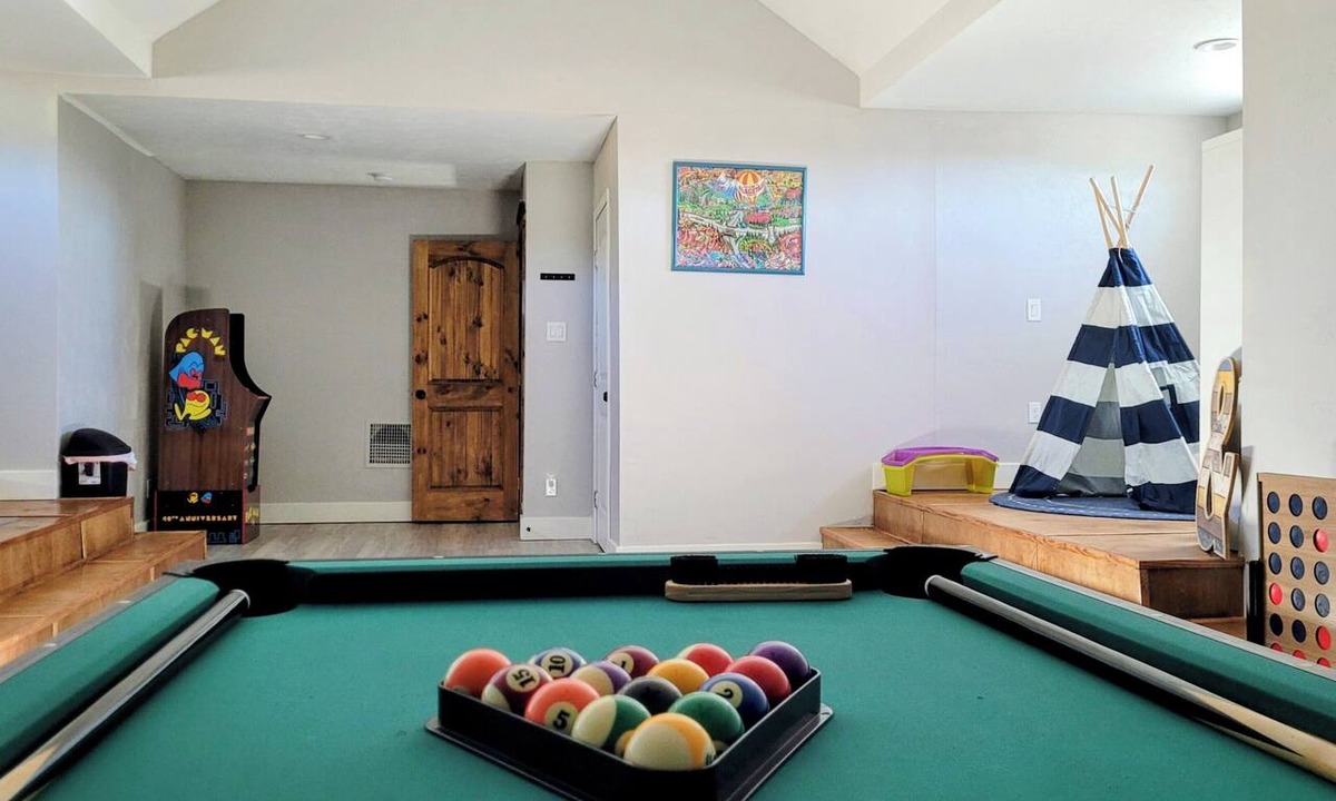 Fort Valley House | Flagstaff Mountain Retreat Cool Summer Escape Family Friendly 3BR 3BA