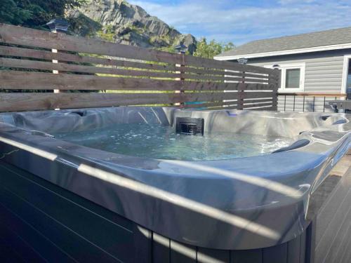 Carbonear House | FlatRocks 2BR Stay Hot Tub & Partial Ocean View