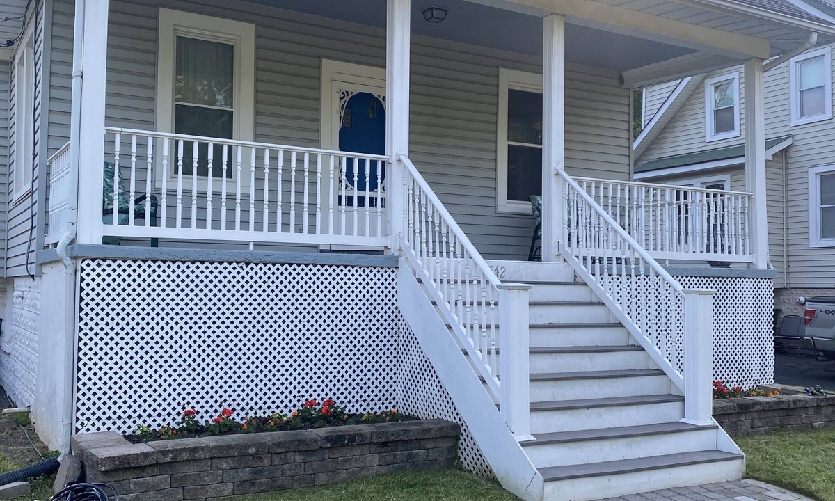 Elkridge House | Four bedrooms, porch and parking! Pet-friendly with a large fenced yard.