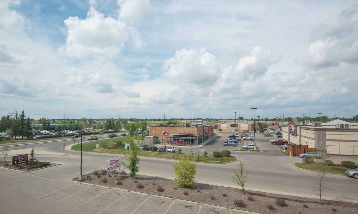 Stonebridge Hotel | Four Points by Sheraton Saskatoon
