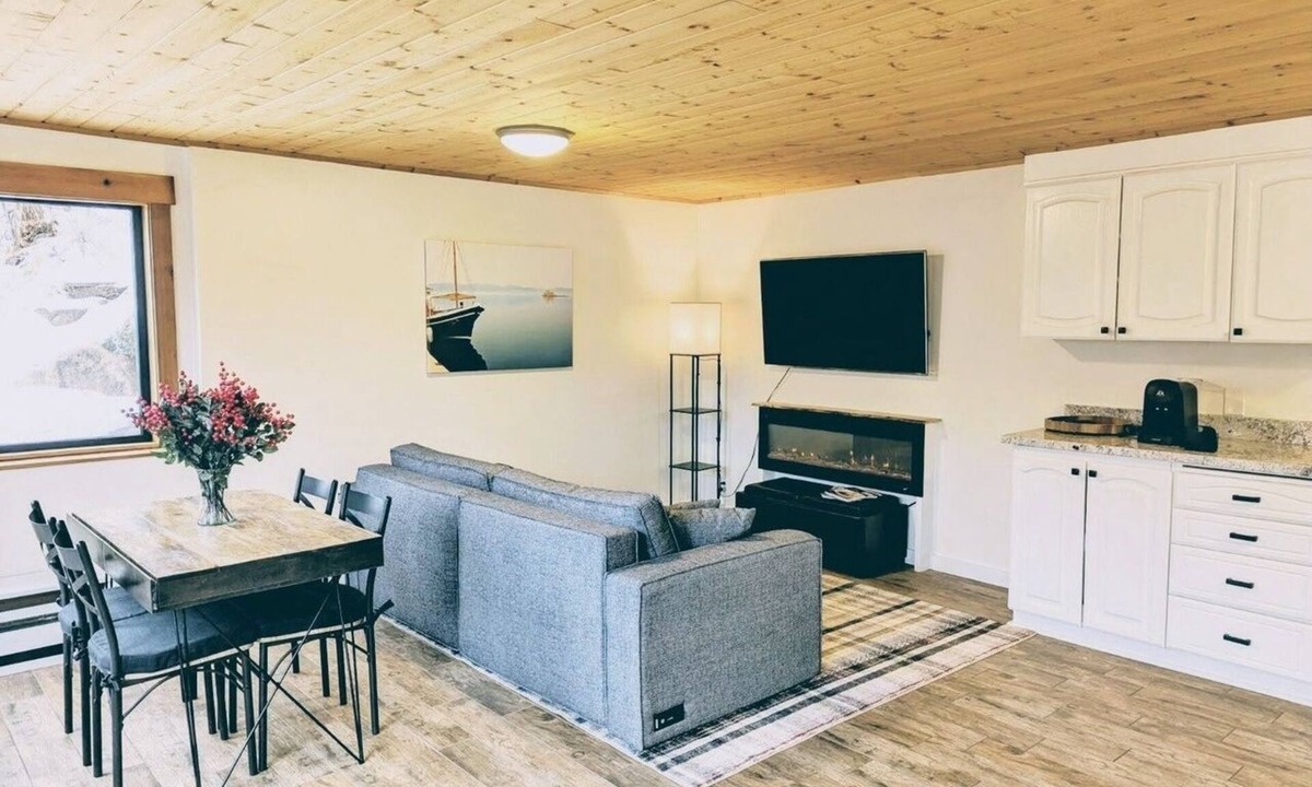 Pinebrook Apartment | Furnished Park City Guest House - Private Retreat - Flexible Lease