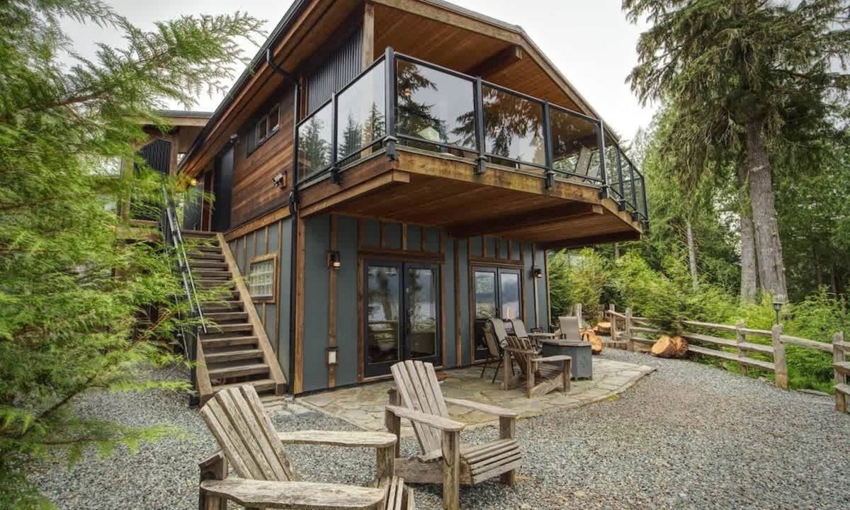 Port Renfrew House | Going Coastal ABC - Oceanfront - Pet Friendly