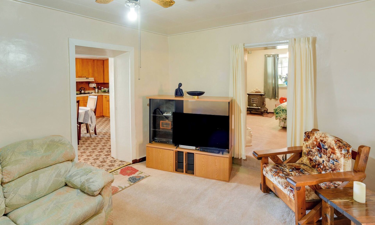 Cordova House | Great for Groups! Cordova Home Near Hiking