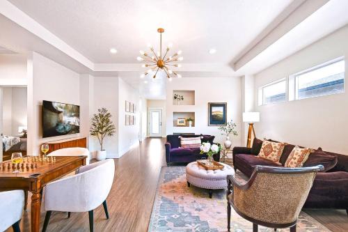 Meridian House | Guest Favorite 3BD 2BA Meridian Home for Business & Pleasure