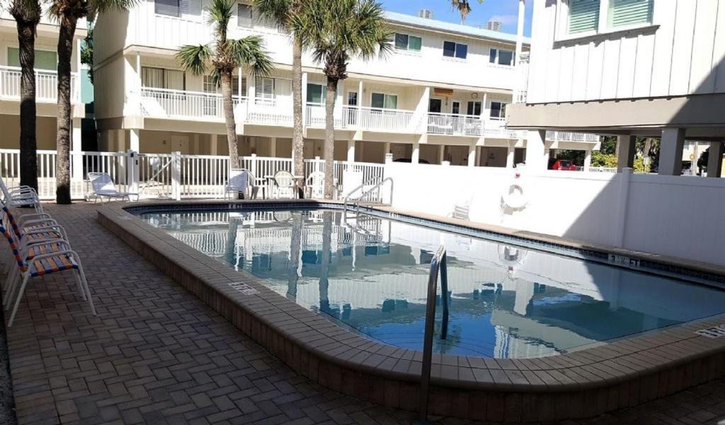 Indian Rocks Beach Apartment | Gulfside Villas by Florida Lifestyle Vacation Rentals