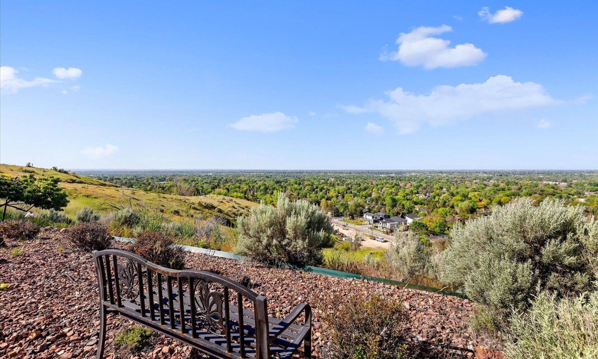 Quail Ridge House | #HabitueHomes - The Quail Ridge Overlook