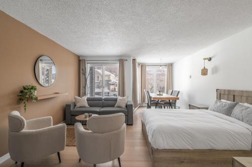 Stoneham Apartment | Hameau 22-51 Studio