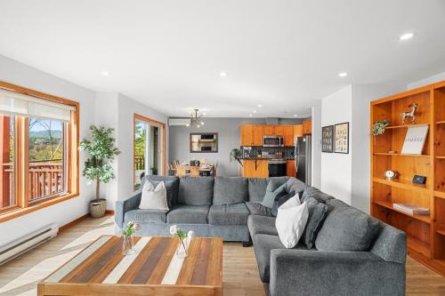 Mont-Tremblant House | Hauts-Bois Ski InOut 2brs w Pool Access 197-4
